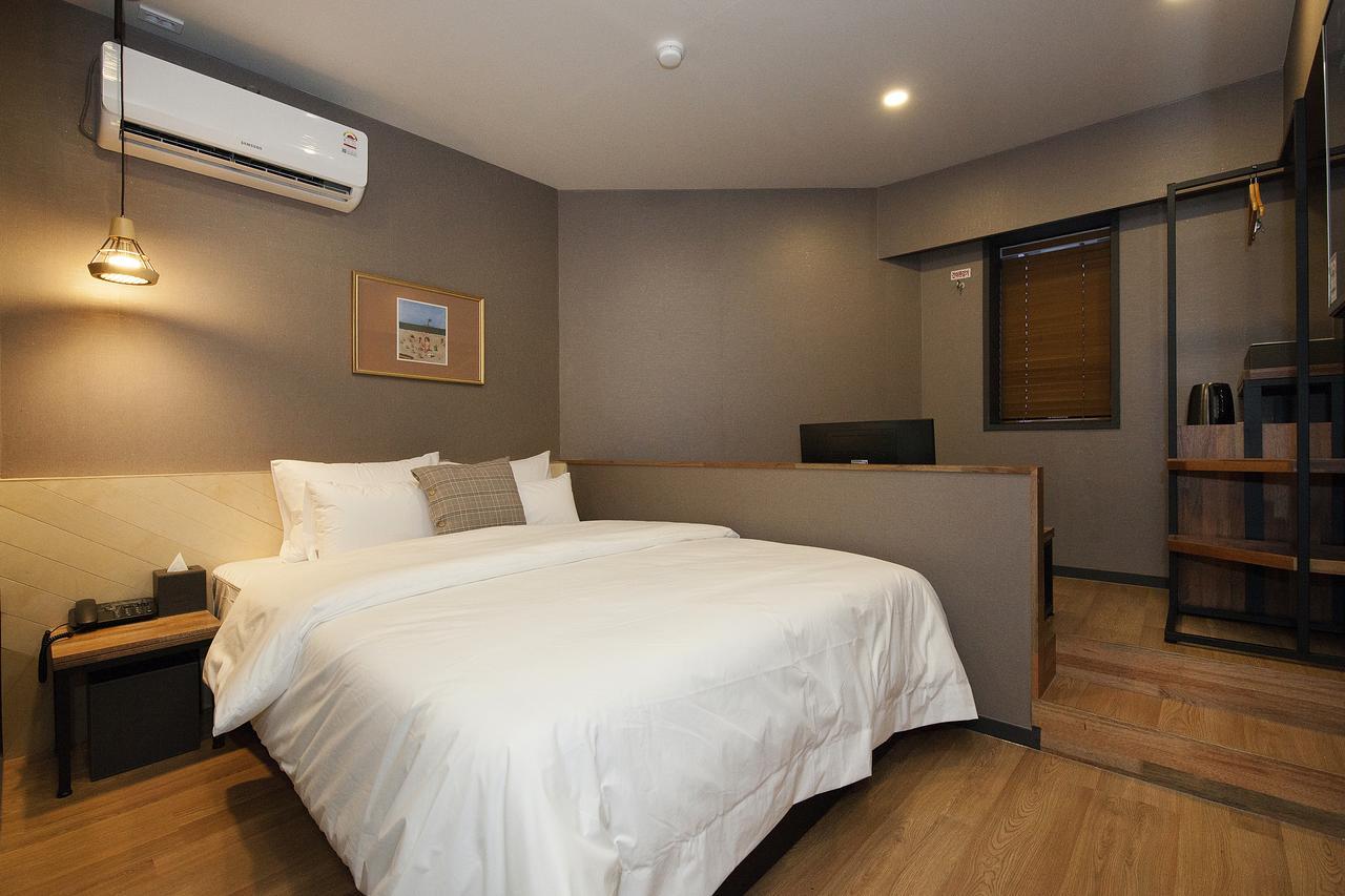 The Hotel Gray Busan Exterior photo
